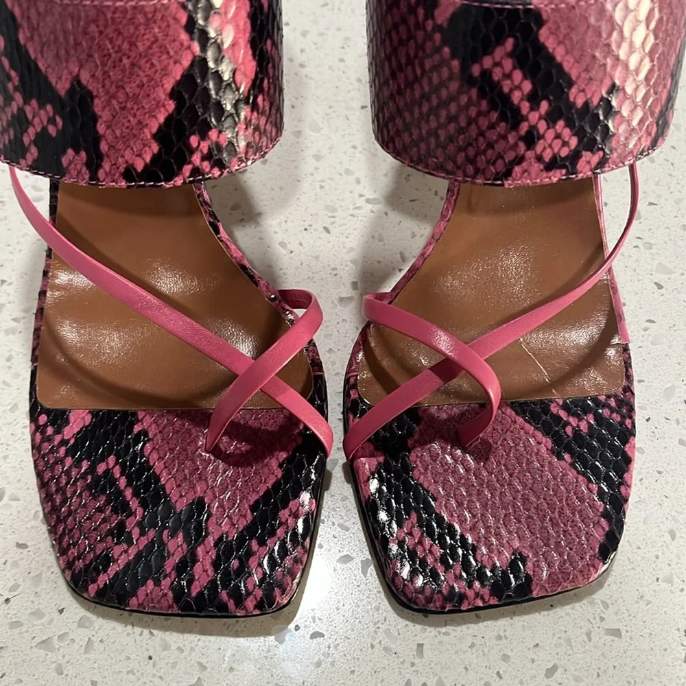 Paris Texas gorgeous Hot pink size 36 snake print 95mm sandals